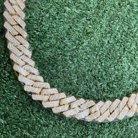 Diamond necklace - Picture 3 of 8